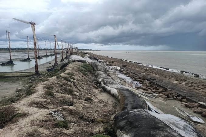 Coastal Erosion in Kutubdia